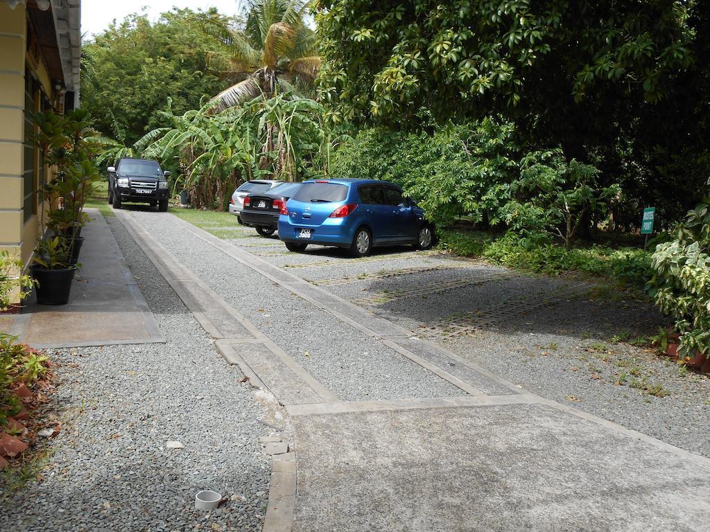 Native Abode Bed & Breakfast Bon Accord Village Bagian luar foto